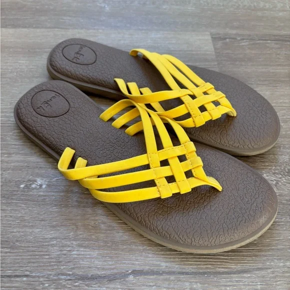 Sanuk Yoga Salty Yellow Woven Flip Flop Sandals - Picture 1 of 5